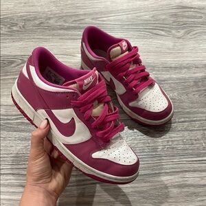 Nike dunk low Fuchsia and White Sneakers